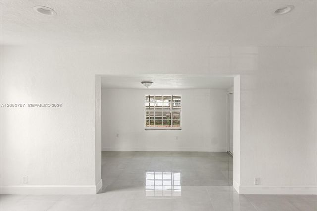 19522 NW 37th Ct, Miami Gardens, FL 33055