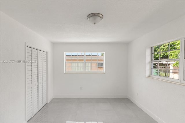 19522 NW 37th Ct, Miami Gardens, FL 33055
