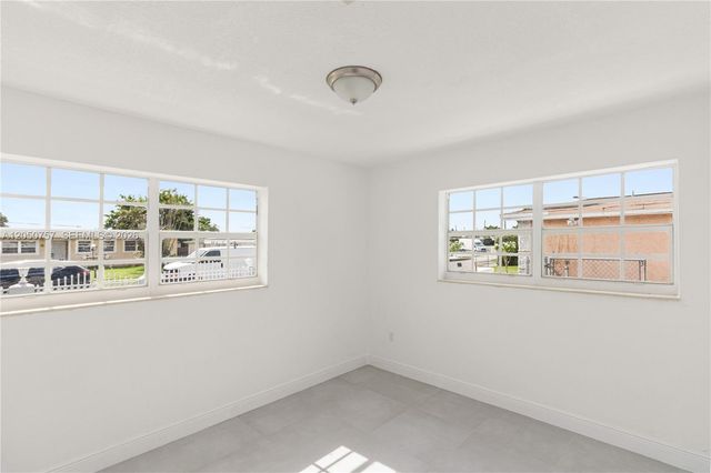 19522 NW 37th Ct, Miami Gardens, FL 33055