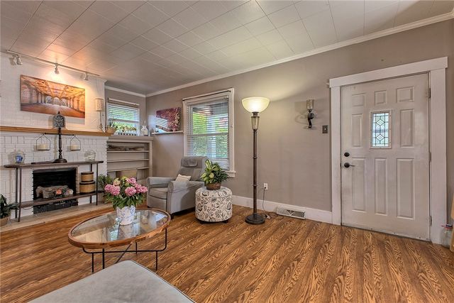 771 6th St, Beaver, PA 15009