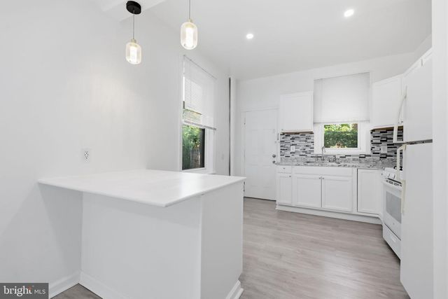 4023 N 9TH ST, Philadelphia, PA 19140