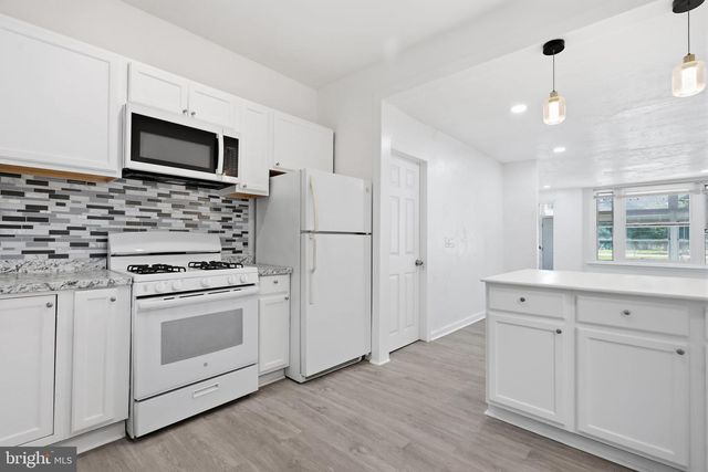 4023 N 9TH ST, Philadelphia, PA 19140