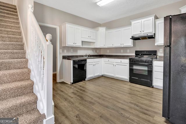110 Colony Park Lane, Locust Grove, GA 30248