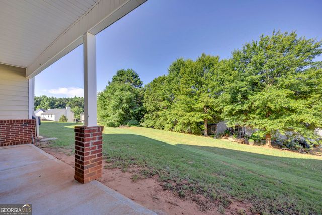 110 Colony Park Lane, Locust Grove, GA 30248