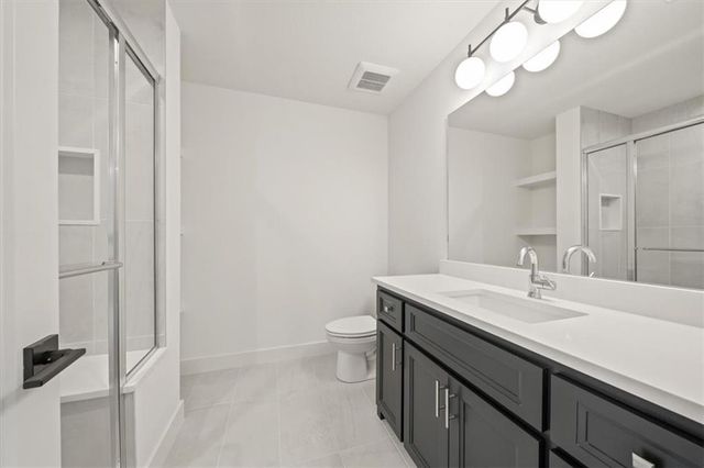 9517 Linden Street, Overland Park, KS 66207