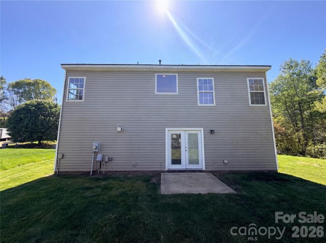 6032 Briggs Drive, Charlotte, NC 28269