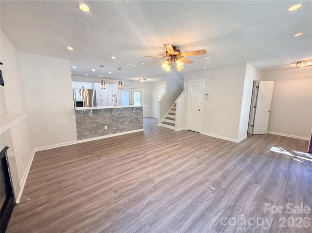 6032 Briggs Drive, Charlotte, NC 28269