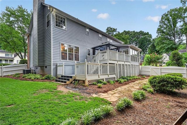 1571 Ashwood Way, Lawrenceville, GA 30043