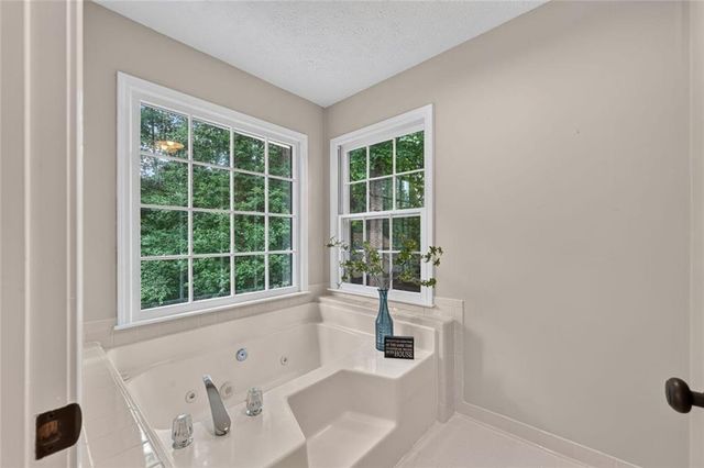 1571 Ashwood Way, Lawrenceville, GA 30043