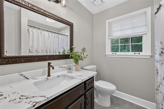 1571 Ashwood Way, Lawrenceville, GA 30043