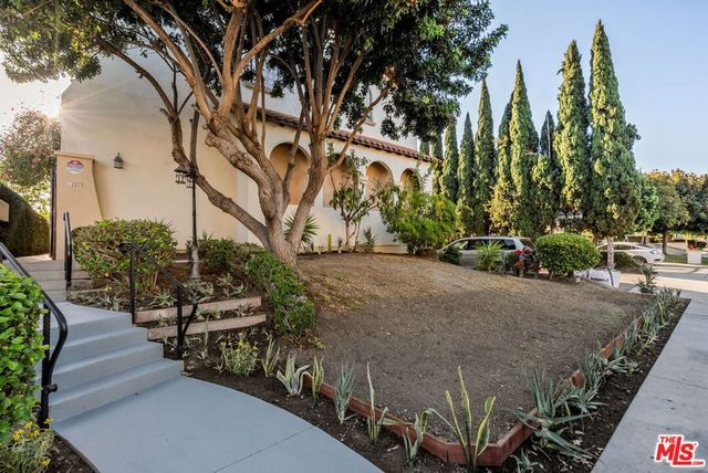 21925 Belshire Avenue 7, Hawaiian Gardens, CA 90716