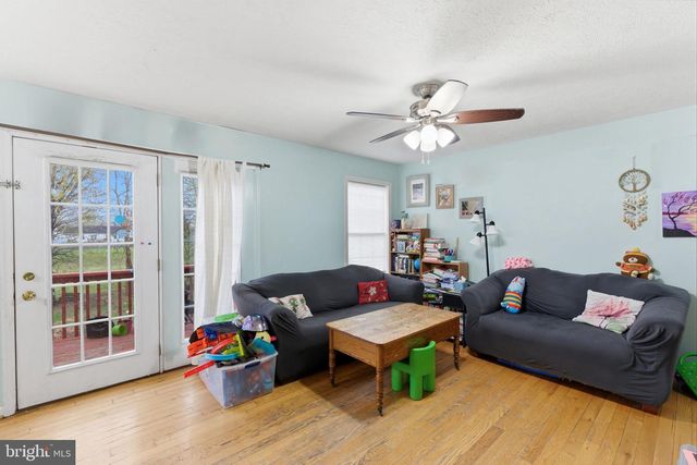 279 JETTA CIR, Martinsburg, WV 25403