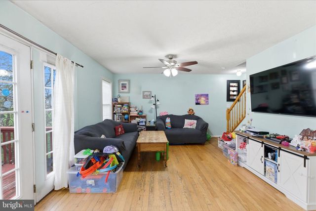 279 JETTA CIR, Martinsburg, WV 25403