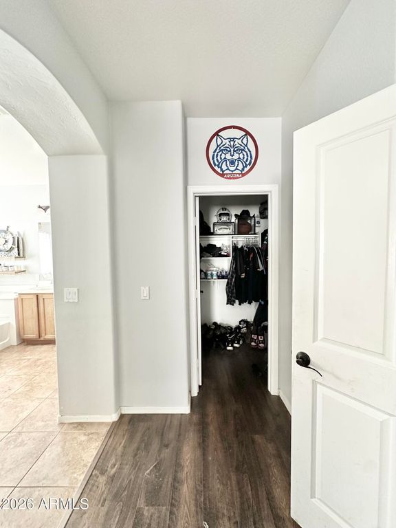 Image 23 of property listing at 16433 W MESCAL Street, Surprise, AZ 85388