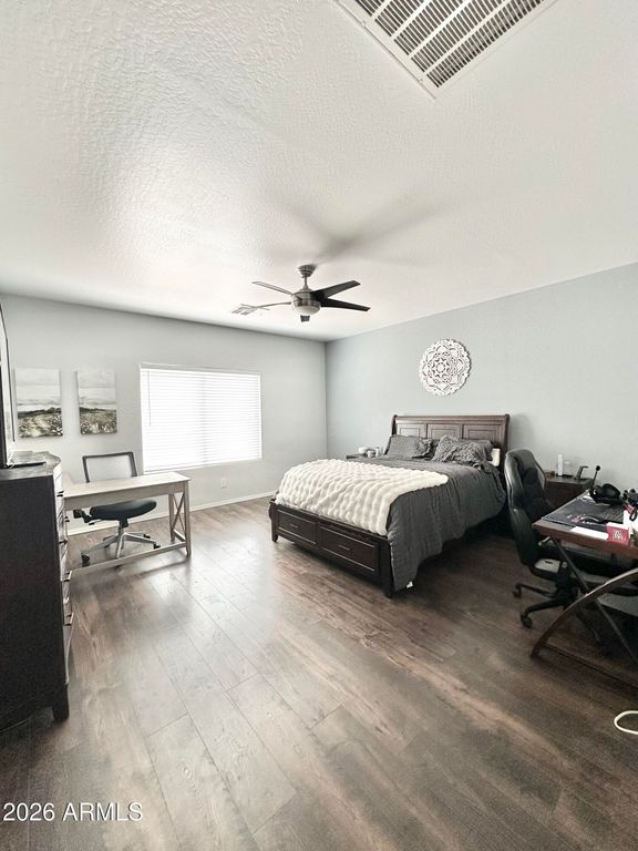 Image 25 of property listing at 16433 W MESCAL Street, Surprise, AZ 85388