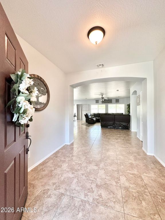 Image 3 of property listing at 16433 W MESCAL Street, Surprise, AZ 85388