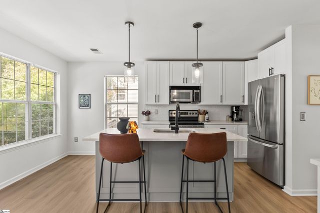 10 Wingcup Way, Simpsonville, SC 29680