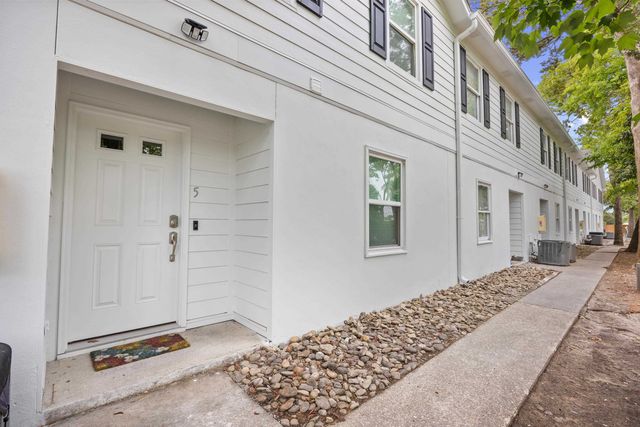 403 71st Ave N Apt 5, Myrtle Beach, SC 29572
