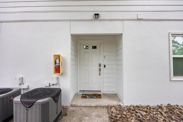 403 71st Ave N Apt 5, Myrtle Beach, SC 29572
