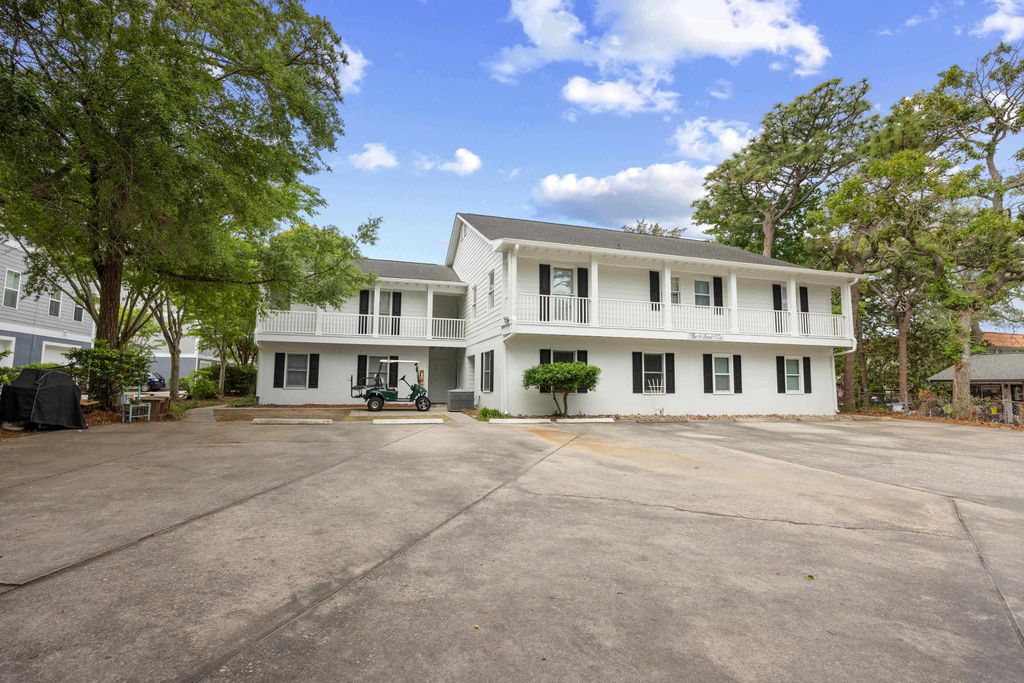 403 71st Ave N Apt 5, Myrtle Beach, SC 29572