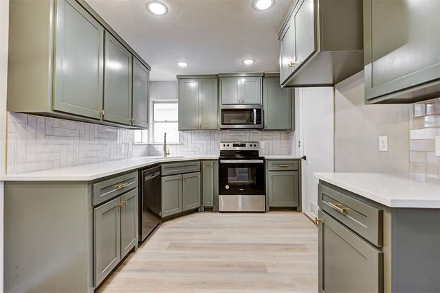 320 NW 86th Street, Oklahoma City, OK 73114