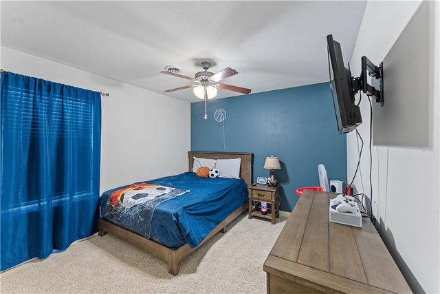 400 Willow Street, Gentry, AR 72734