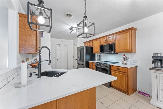 400 Willow Street, Gentry, AR 72734