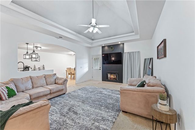 400 Willow Street, Gentry, AR 72734