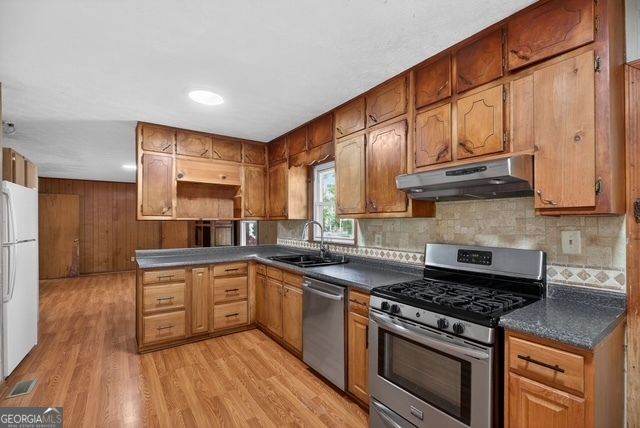 3895 Wesley Drive, Lithia Springs, GA 30122