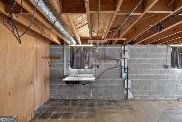 3895 Wesley Drive, Lithia Springs, GA 30122