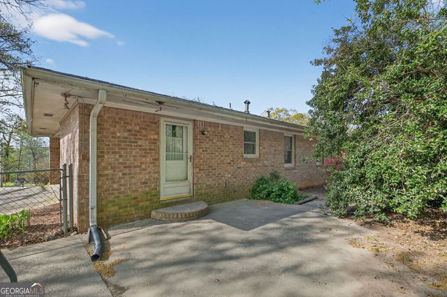 3895 Wesley Drive, Lithia Springs, GA 30122