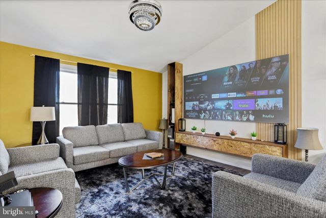 1496 ROLLING LN, Harpers Ferry, WV 25425