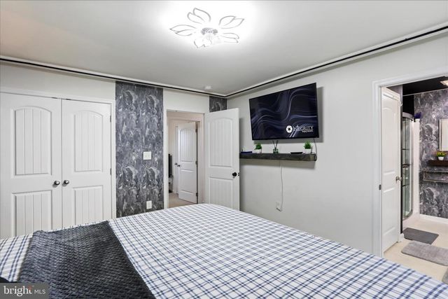 1496 ROLLING LN, Harpers Ferry, WV 25425