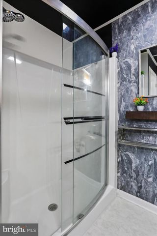 1496 ROLLING LN, Harpers Ferry, WV 25425