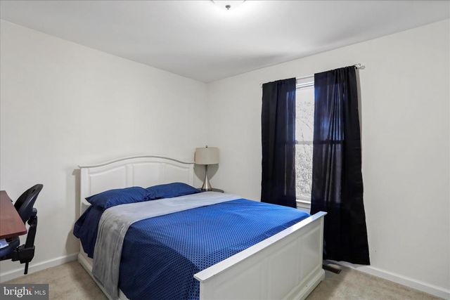 1496 ROLLING LN, Harpers Ferry, WV 25425