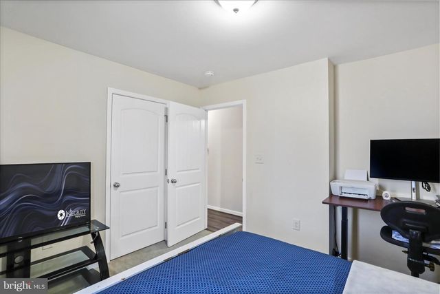 1496 ROLLING LN, Harpers Ferry, WV 25425