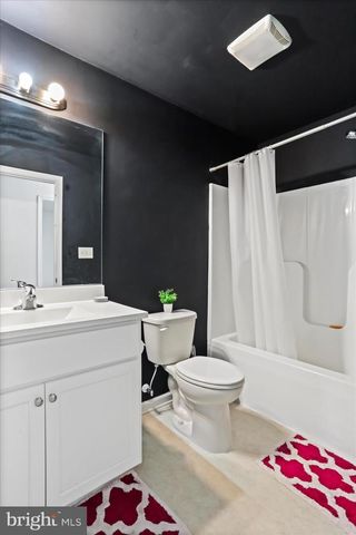 1496 ROLLING LN, Harpers Ferry, WV 25425