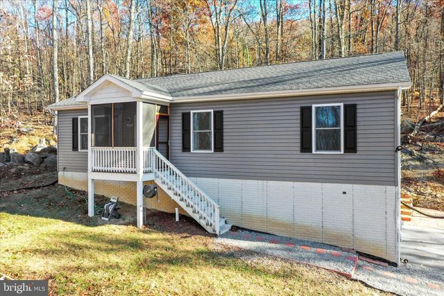 1496 ROLLING LN, Harpers Ferry, WV 25425