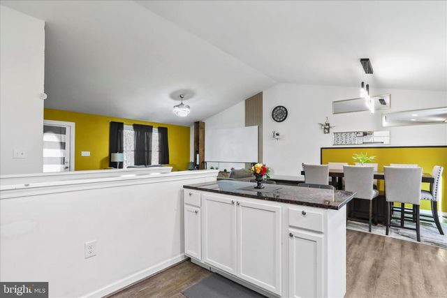 1496 ROLLING LN, Harpers Ferry, WV 25425