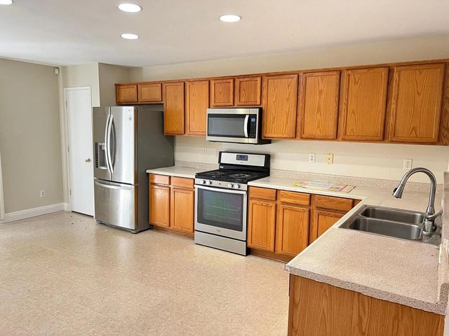 4277 Aubergine Way, Mather, CA 95655