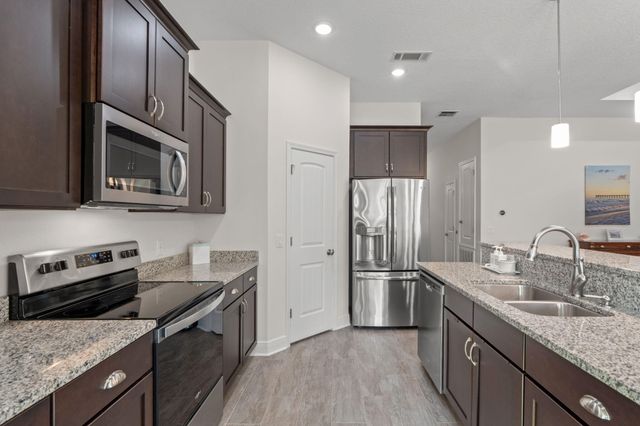 1888 Biscayne Boulevard, Navarre, FL 32566
