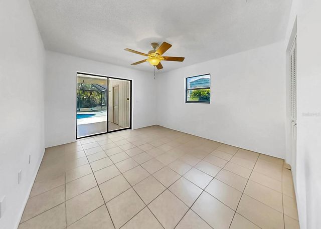 948 WINTER GARDEN DRIVE, Sarasota, FL 34243