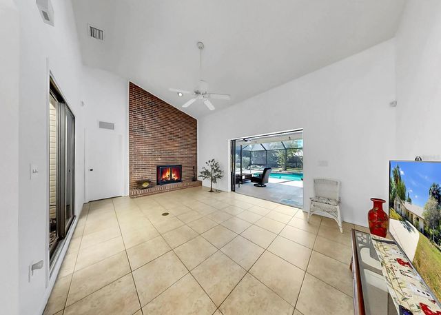 948 WINTER GARDEN DRIVE, Sarasota, FL 34243
