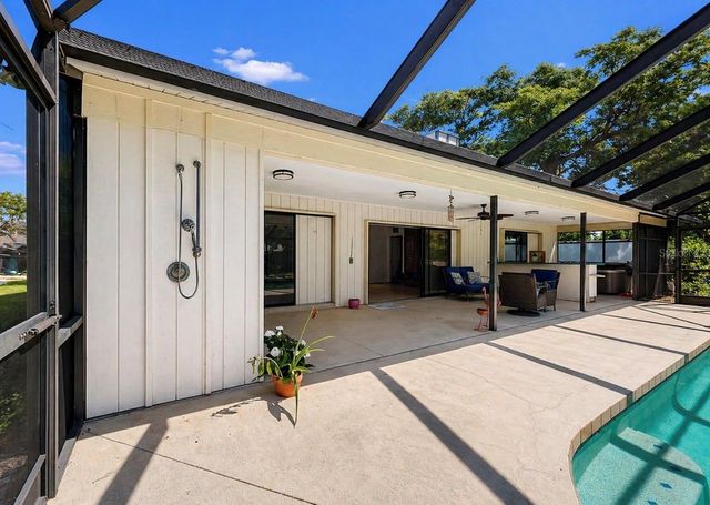 948 WINTER GARDEN DRIVE, Sarasota, FL 34243