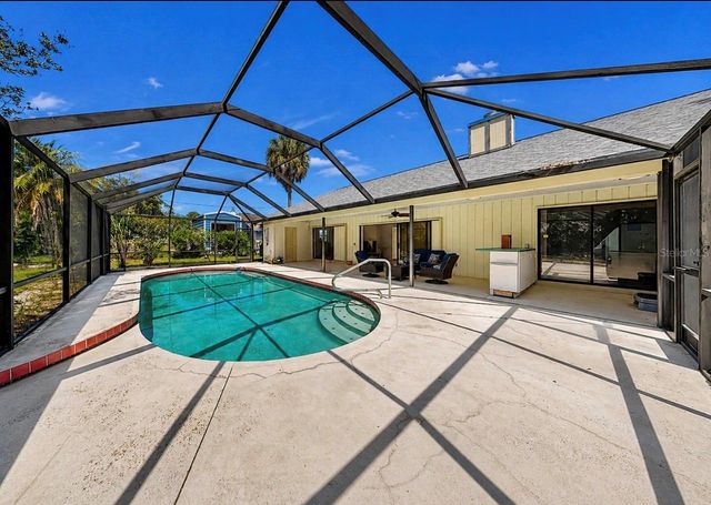 948 WINTER GARDEN DRIVE, Sarasota, FL 34243