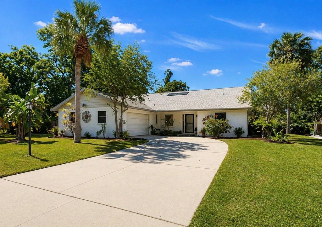 948 WINTER GARDEN DRIVE, Sarasota, FL 34243