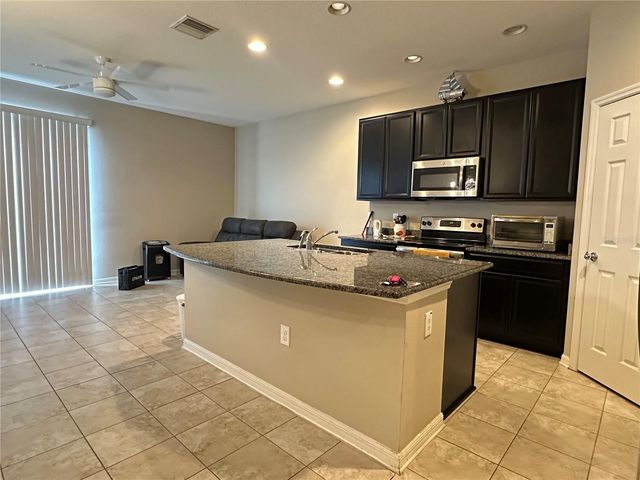 7089 WOODCHASE GLEN DRIVE, Riverview, FL 33578