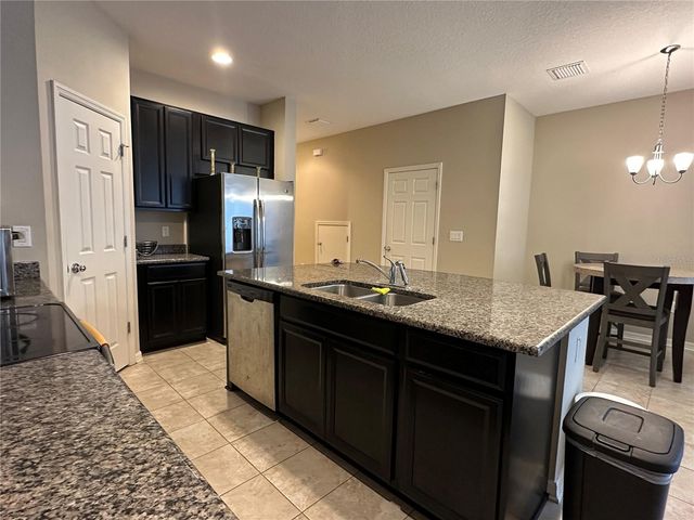 7089 WOODCHASE GLEN DRIVE, Riverview, FL 33578