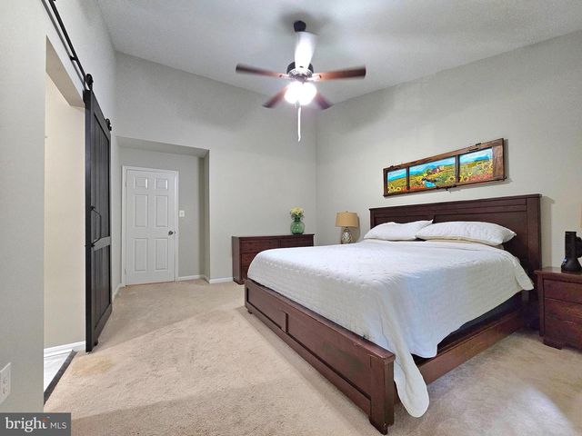7823 PAINTED DAISY DR, Springfield, VA 22152
