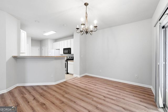 1006 Ivydale Circle, Lawrenceville, GA 30045